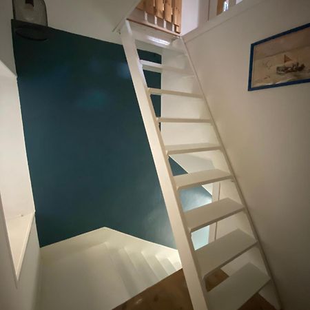 Authentique Maison De Pecheur A Port-En-Bessin Екстериор снимка