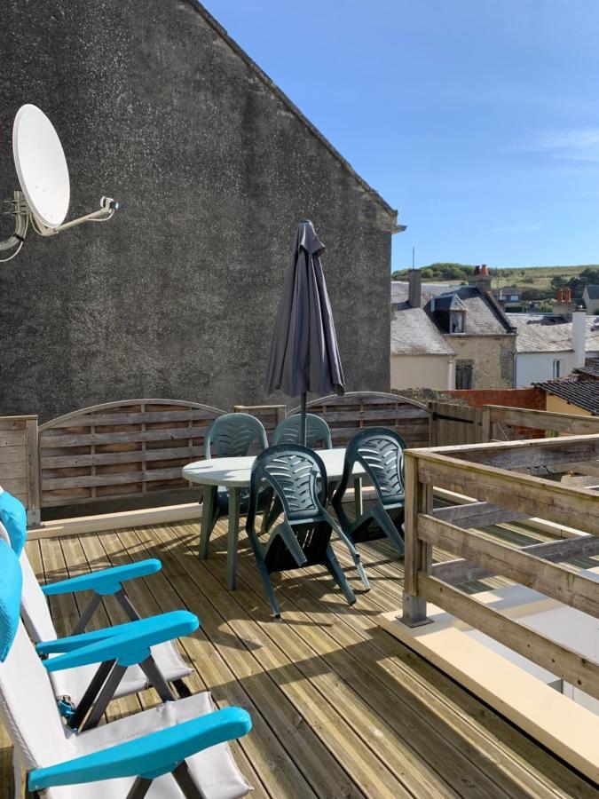 Authentique Maison De Pecheur A Port-En-Bessin Екстериор снимка