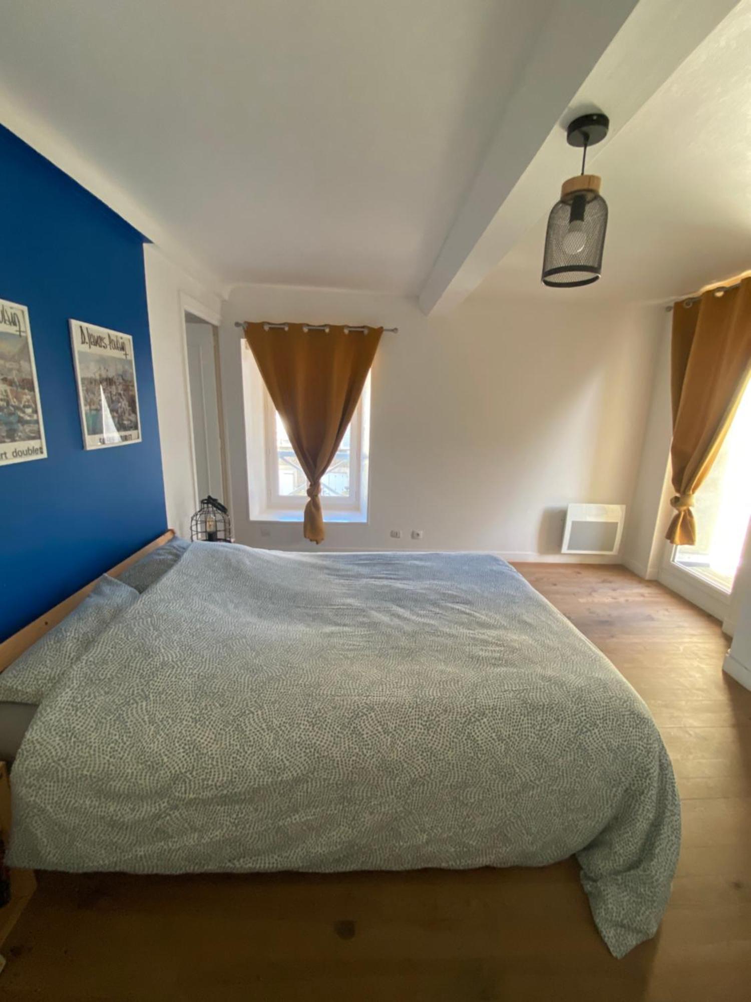 Authentique Maison De Pecheur A Port-En-Bessin Екстериор снимка
