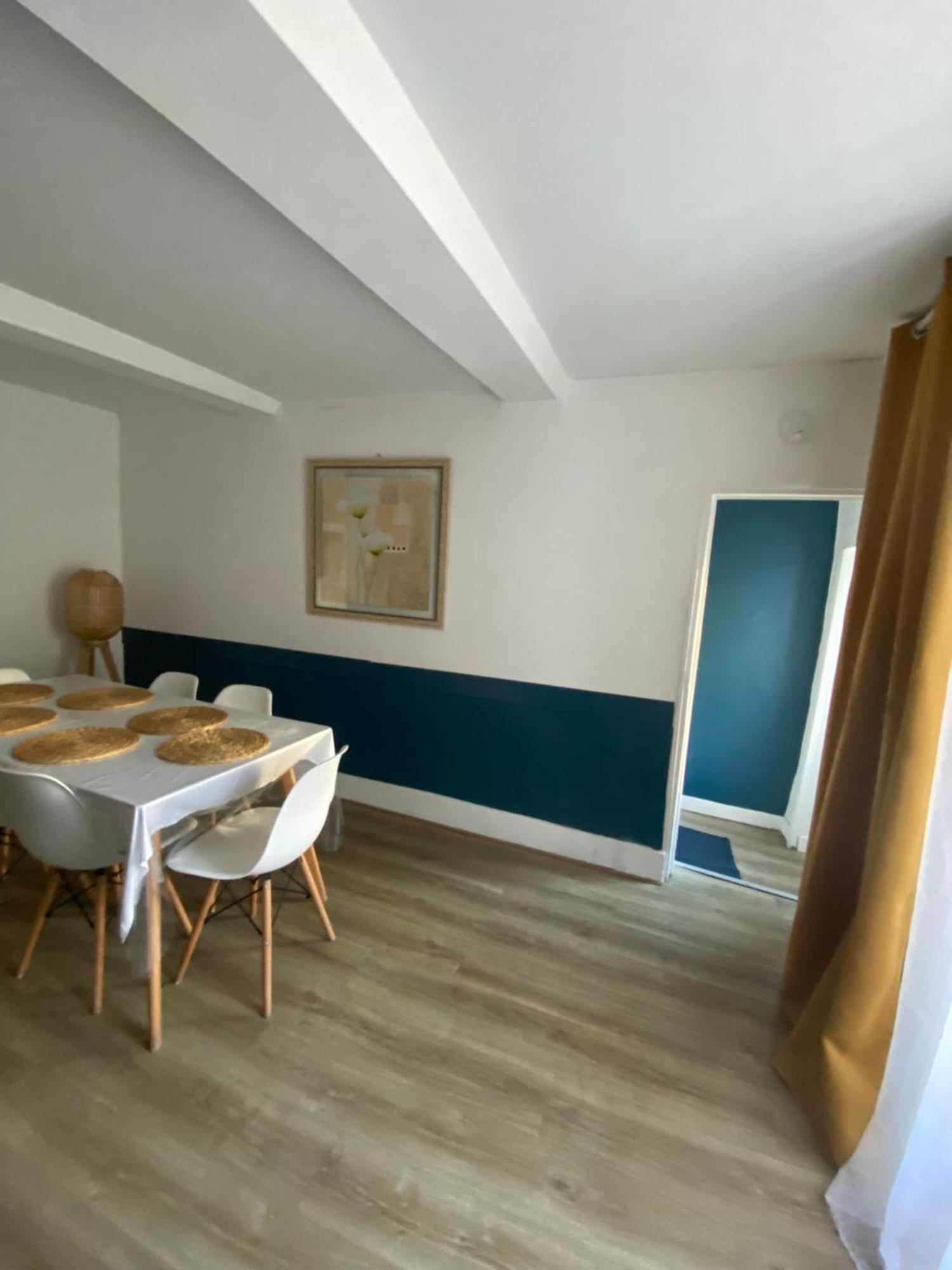 Authentique Maison De Pecheur A Port-En-Bessin Екстериор снимка